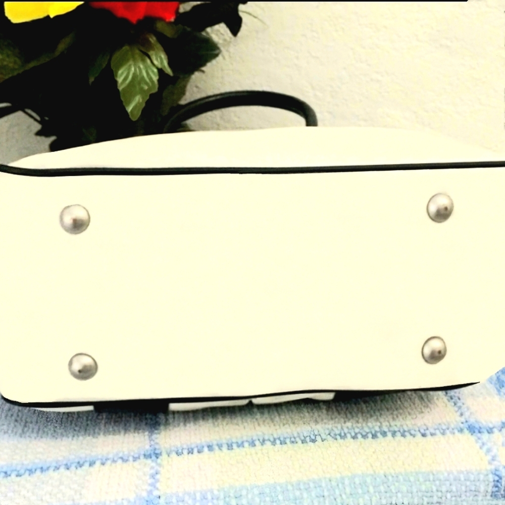 Audrey Brooke "Genuine Leather" Small Satchel (*New As-Is) (12"×8"×5") - Picture 4 of 4